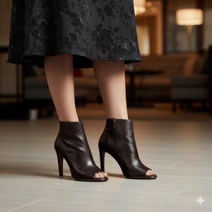 Coach Izzie Brown Leather Peep Toe Ankle Booties Heels Women Size 8 B